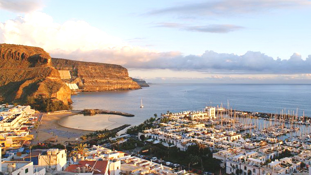 Playa de Puerto de Mogan Beach of Playa de Puerto de Mogan